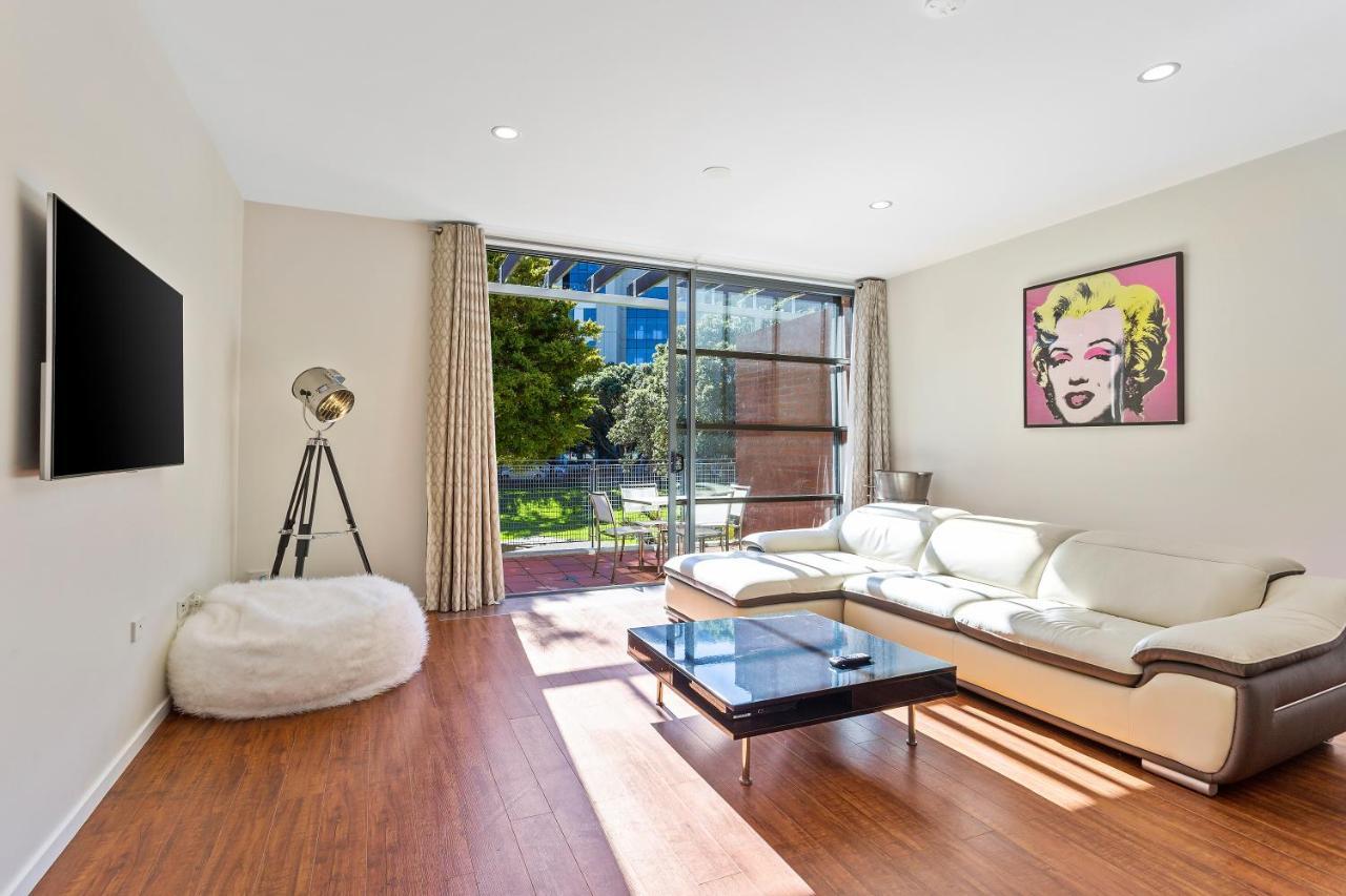 Sleek Modern Pad Next To Spark Arena Free Parking Окленд Экстерьер фото
