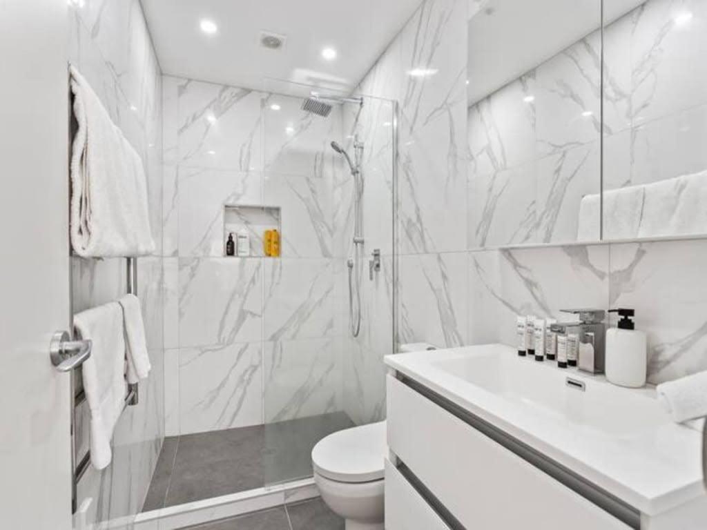 Sleek Modern Pad Next To Spark Arena Free Parking Окленд Экстерьер фото